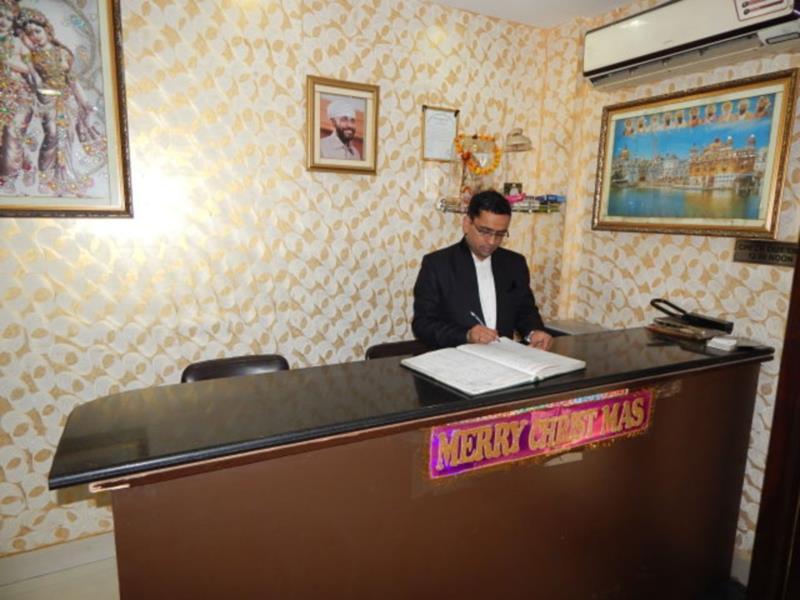 Hotel Siam International Delhi  Buitenkant foto
