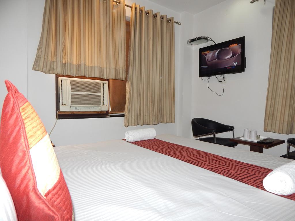 Hotel Siam International Delhi  Buitenkant foto