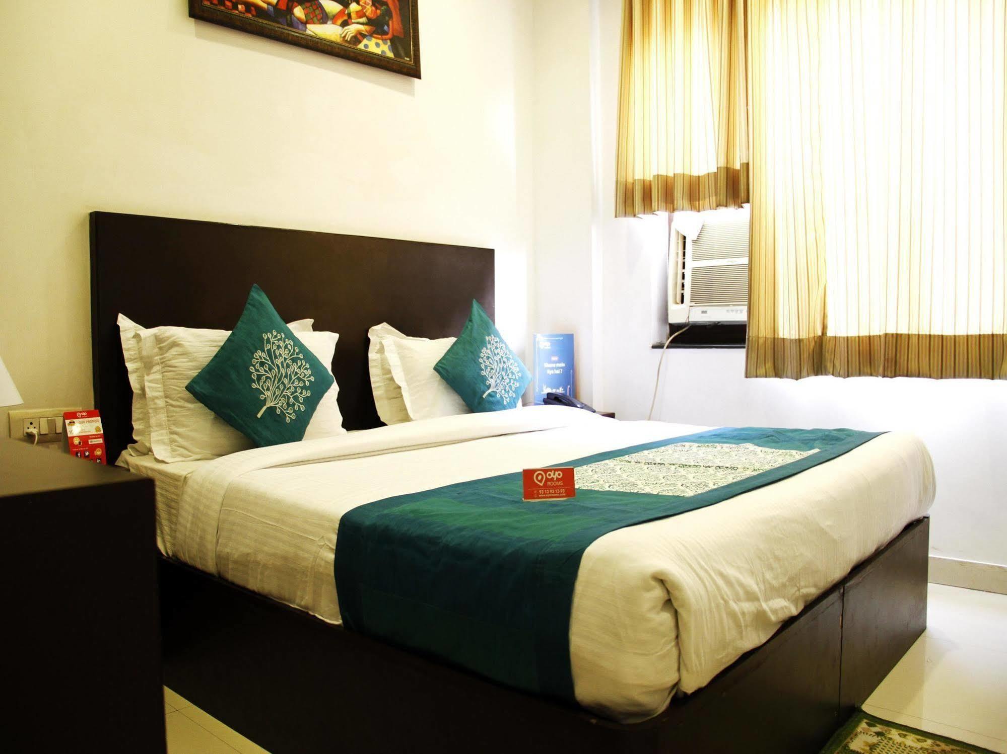 Hotel Siam International Delhi  Buitenkant foto