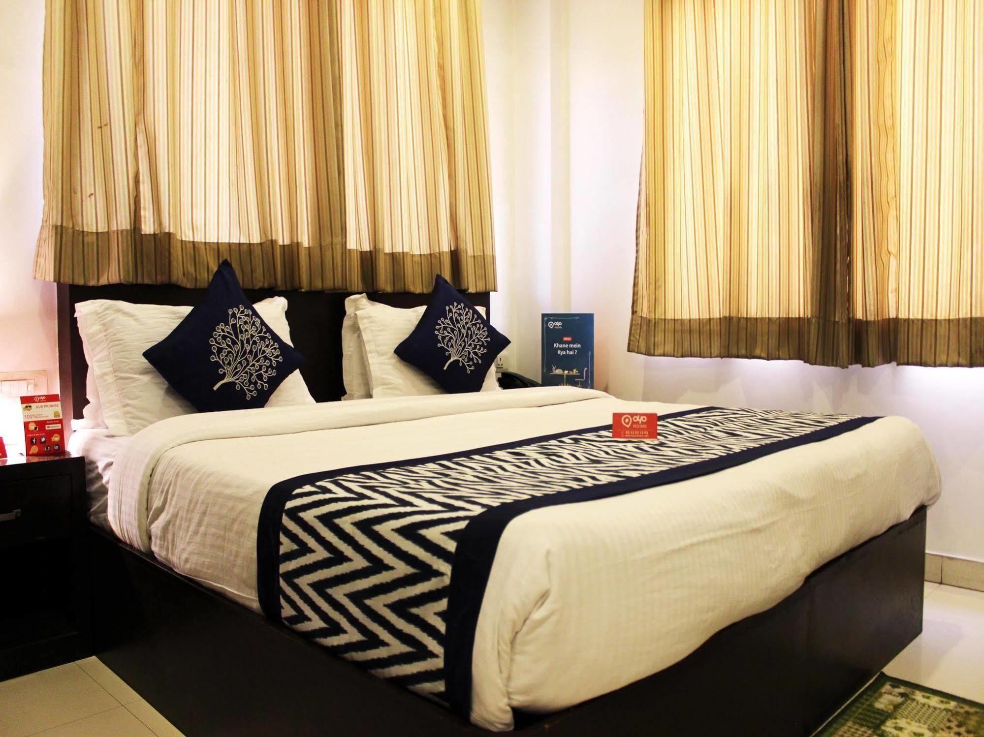 Hotel Siam International Delhi  Buitenkant foto